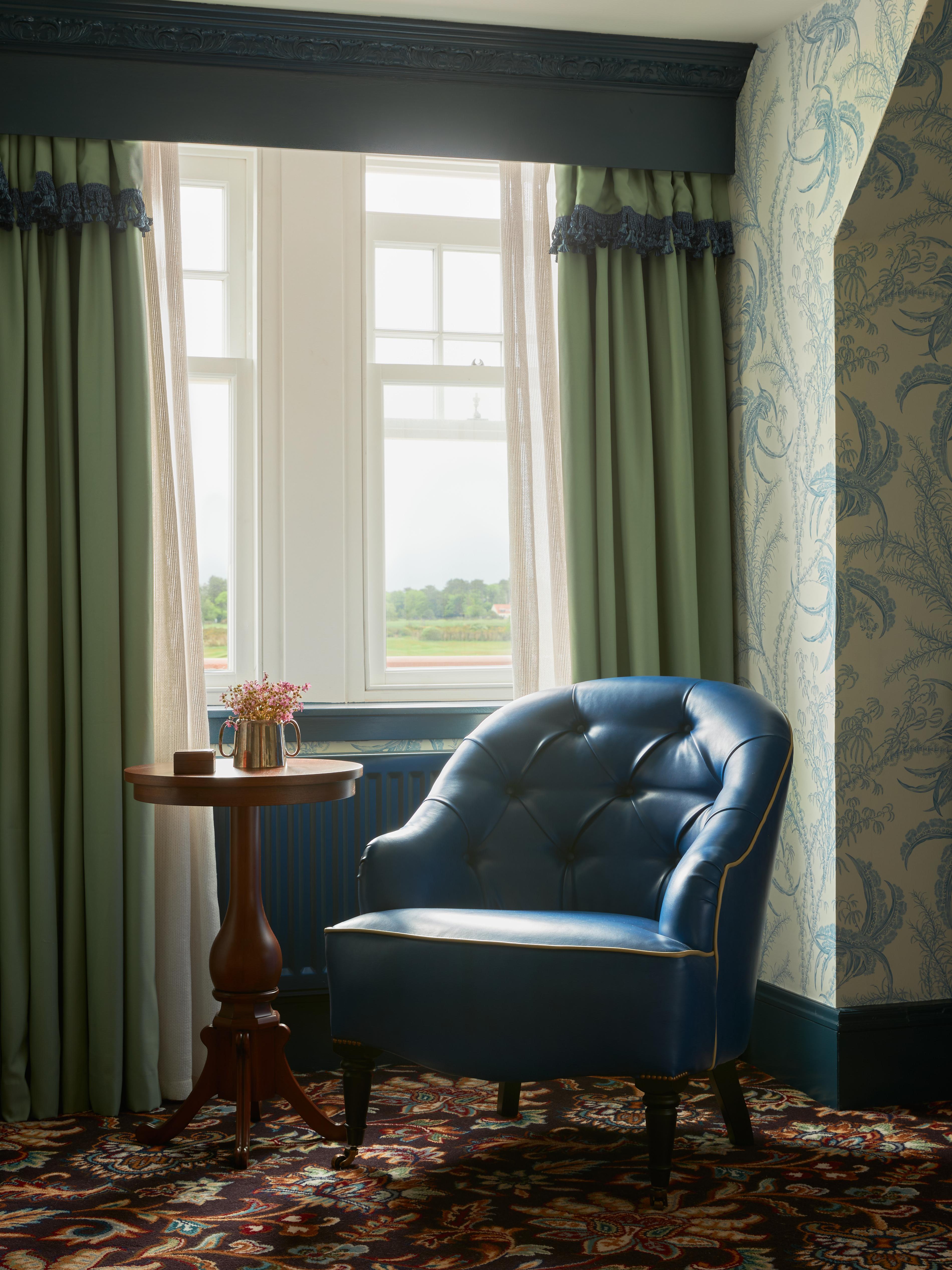 Marine Troon Hotel Kültér fotó Curtains