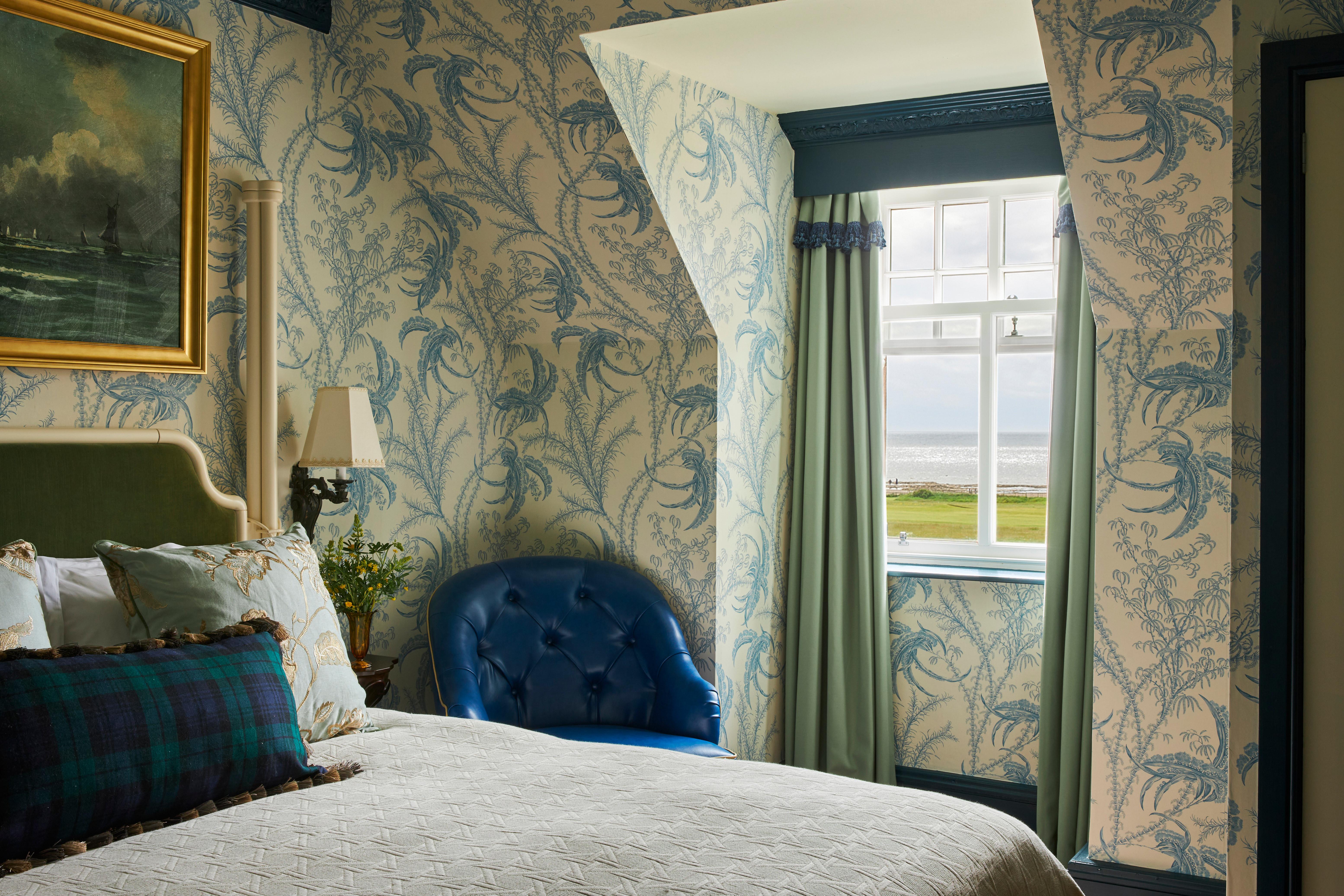 Marine Troon Hotel Kültér fotó A guest room at the inn