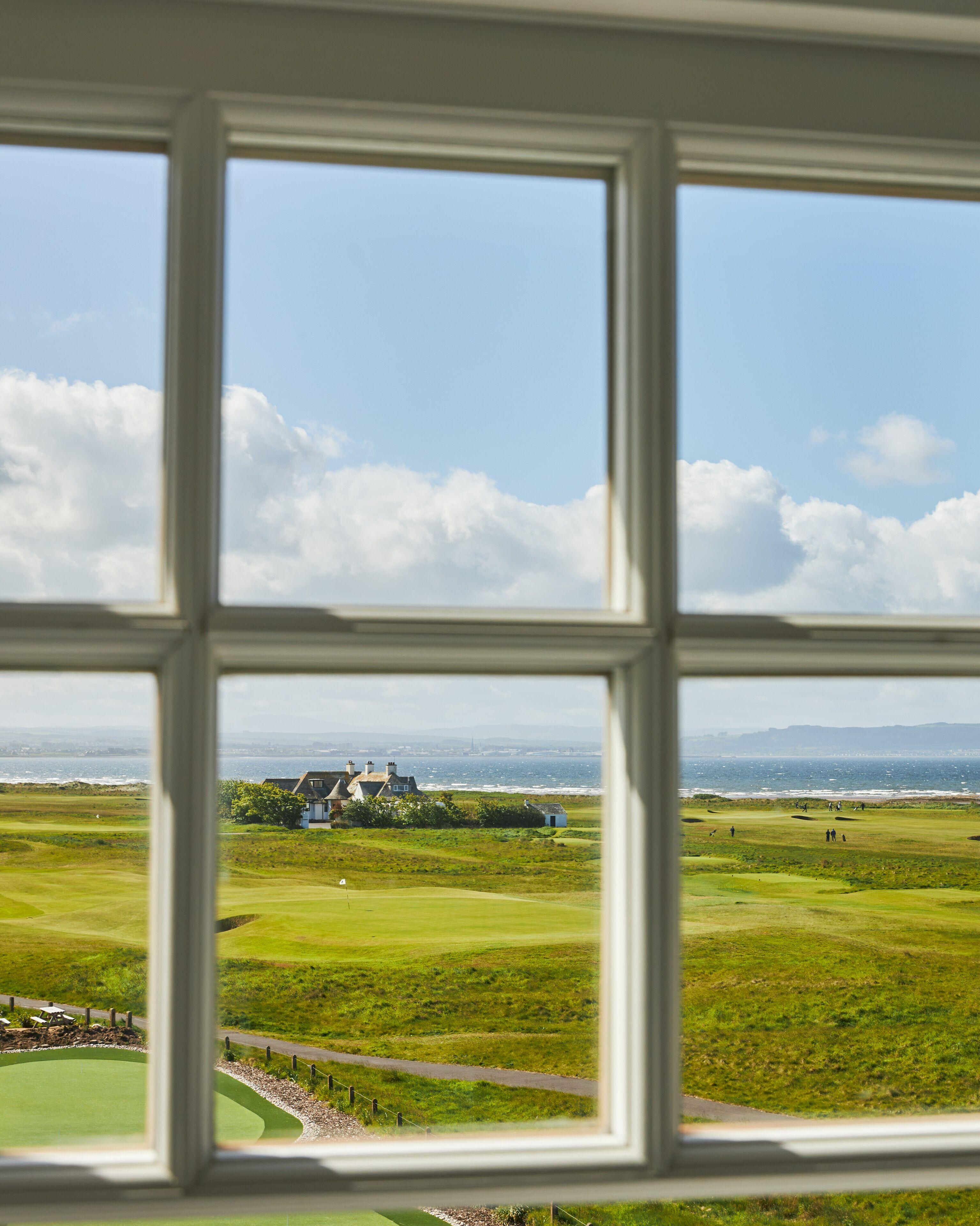 Marine Troon Hotel Kültér fotó View of the golf course from the hotel