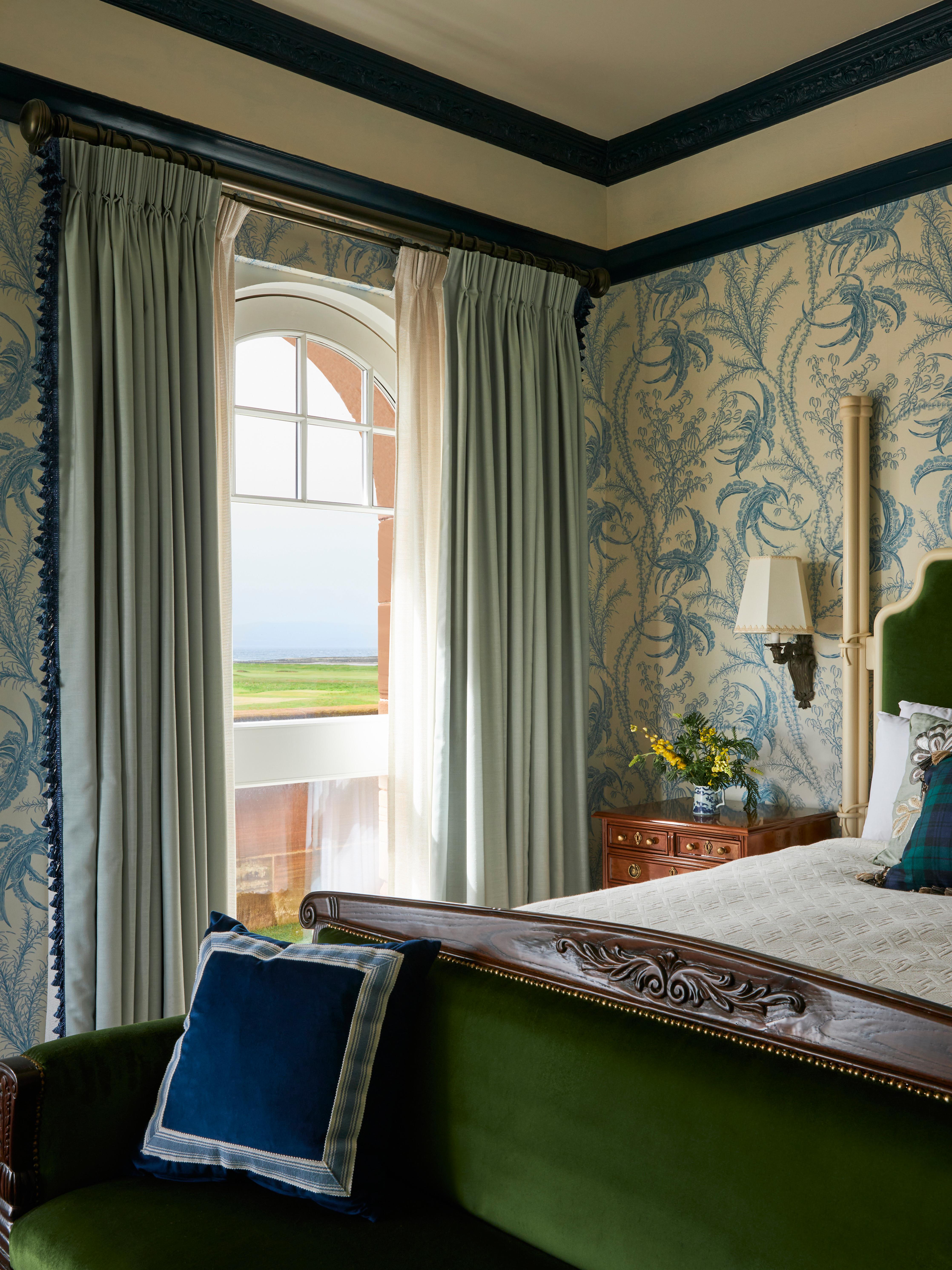 Marine Troon Hotel Kültér fotó Curtains